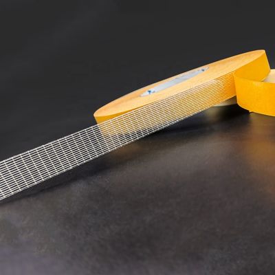 Băng keo lưới sợi thủy tinh hai mặt độ bám dính cao với độ dày 220MIC cho ron thời tiết PVC và sàn nhà